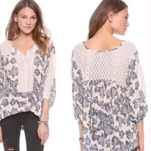 Free People Tunic Blouse Women's Sz SP Blue White Floral Bohemian Gypsy Relaxed